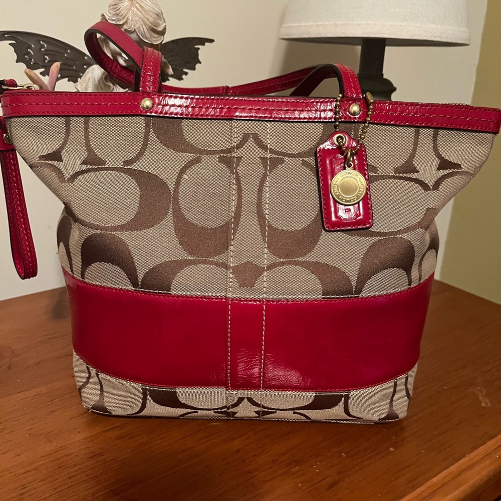 Coach Signature Striped Tote Tan  w/  Red Patent Leather -  EUC